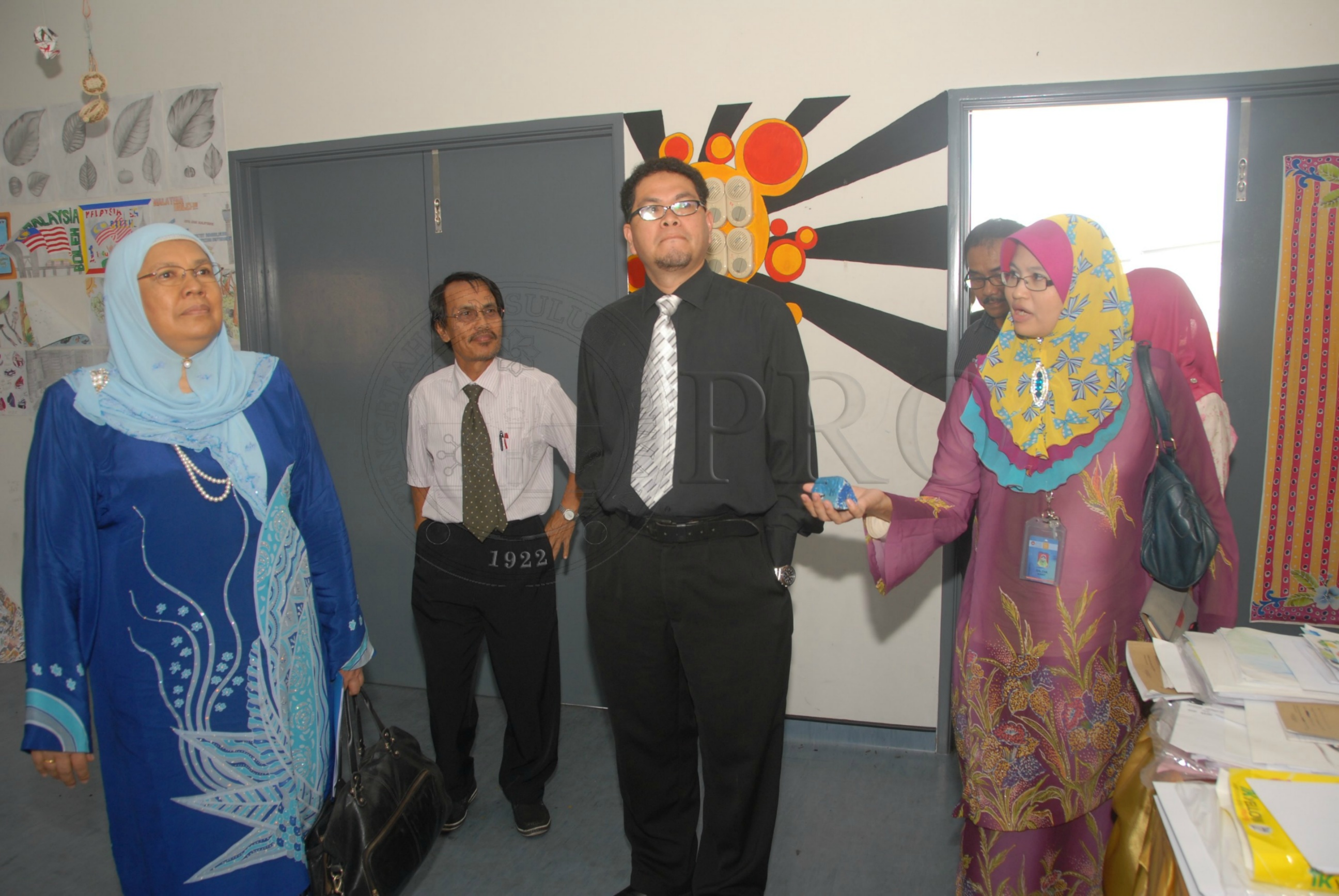 PRO 14 01 SEKOLAH FBA 8152